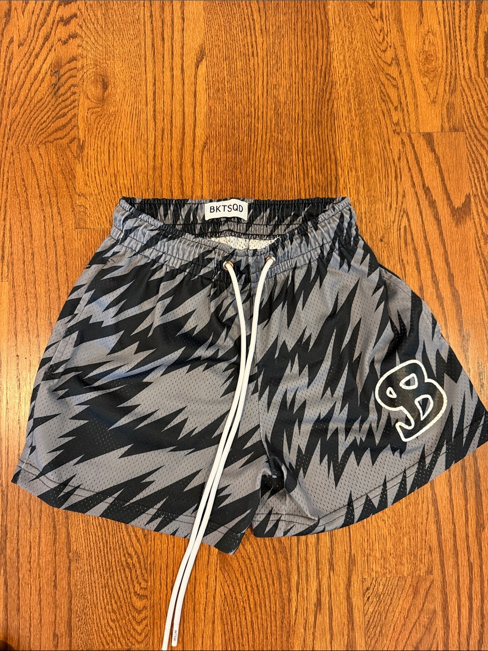 Kids Gray & Black Lightning-Print Athletic Shorts